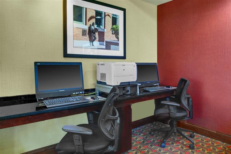 Hampton Inn & Suites Tampa/Ybor City/Downtown , FL 33605 near Tampa Cruise Port View Point 7