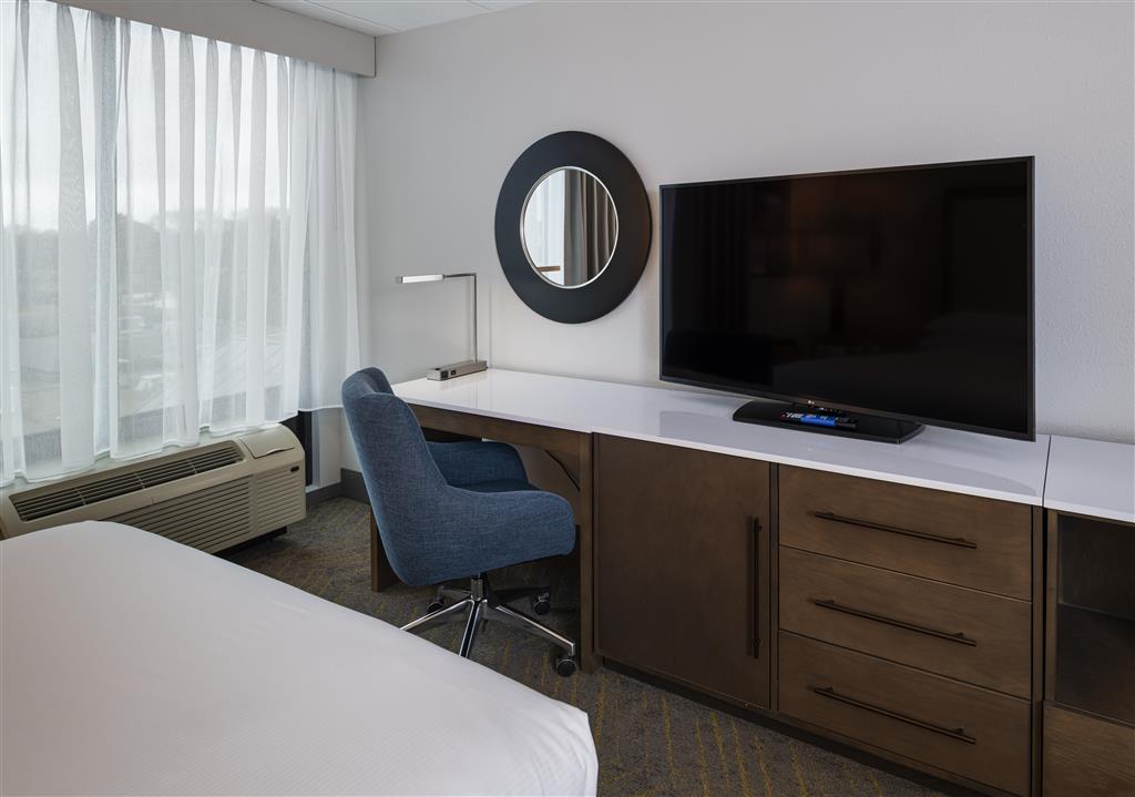 Doubletree By Hilton Madison East , WI 53704 near Dane County Regional Airport (truax Field) View Point 21