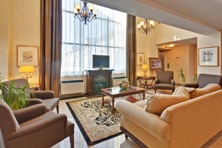 Quality Inn & Suites Mississauga , ON L4w 3z1 near Toronto Pearson Airport View Point 4