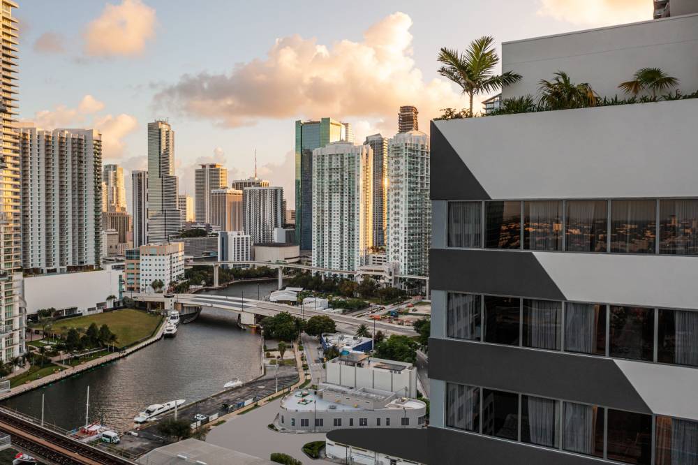 Element Miami Brickell 2