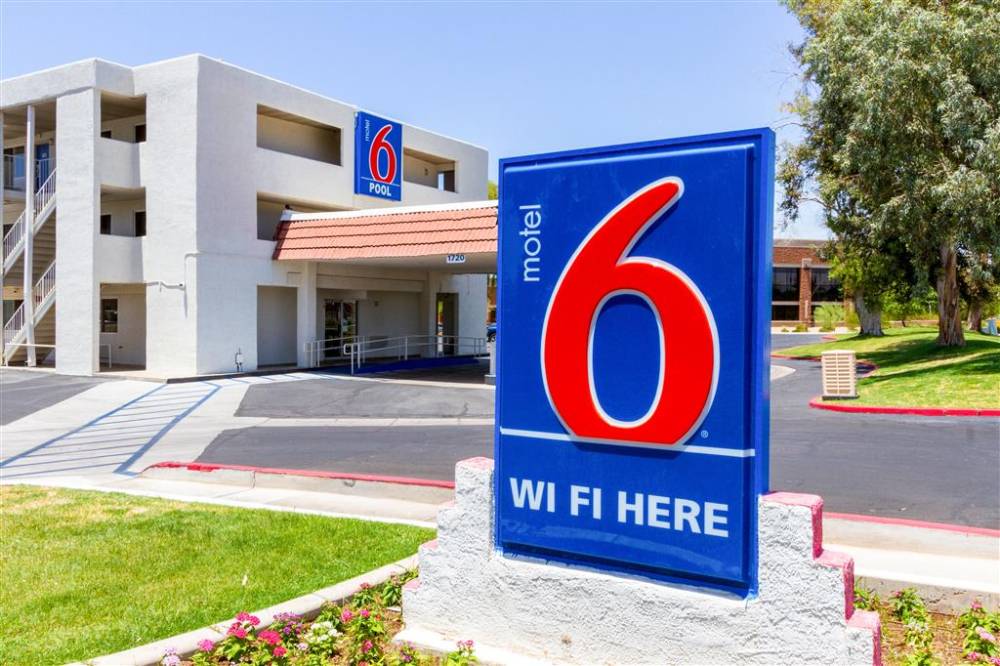 Motel 6 Phoenix Tempe - Priest Dr
