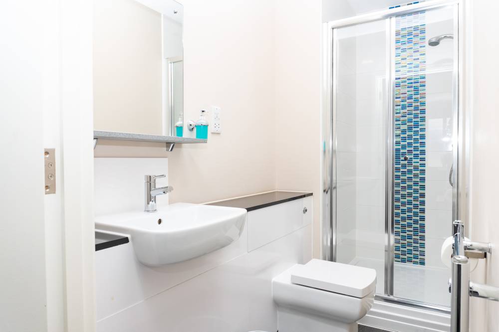 Staylets Egham 5